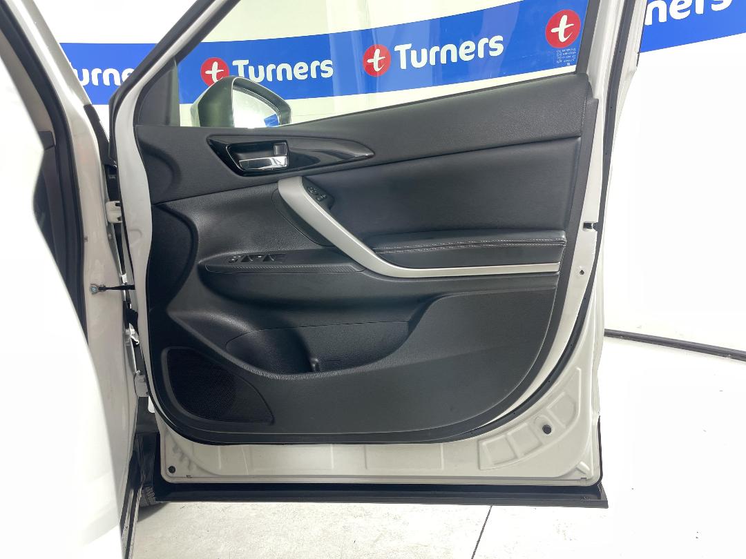 Photo '15' of Mitsubishi Eclipse Cross