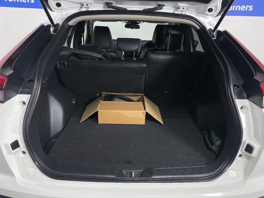 Photo '14' of Mitsubishi Eclipse Cross