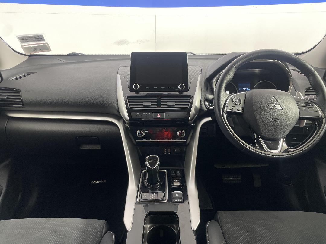 Photo '17' of Mitsubishi Eclipse Cross