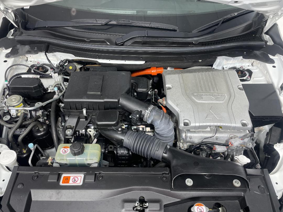 Photo '13' of Mitsubishi Eclipse Cross