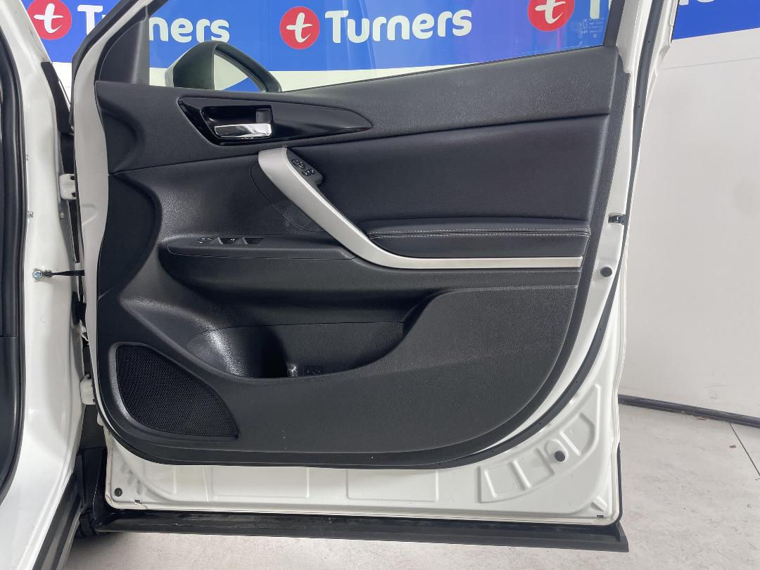 Photo '15' of Mitsubishi Eclipse Cross