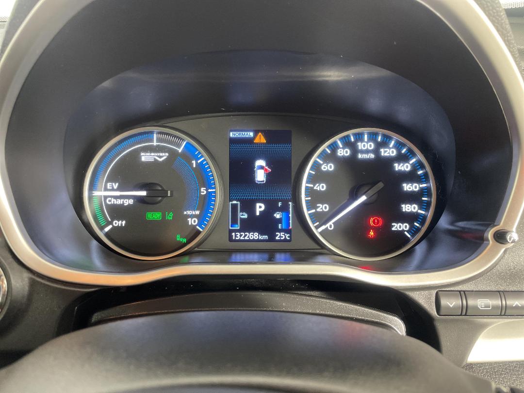 Photo '21' of Mitsubishi Eclipse Cross