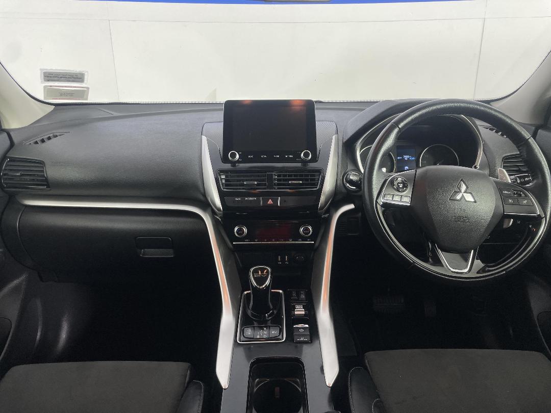 Photo '17' of Mitsubishi Eclipse Cross