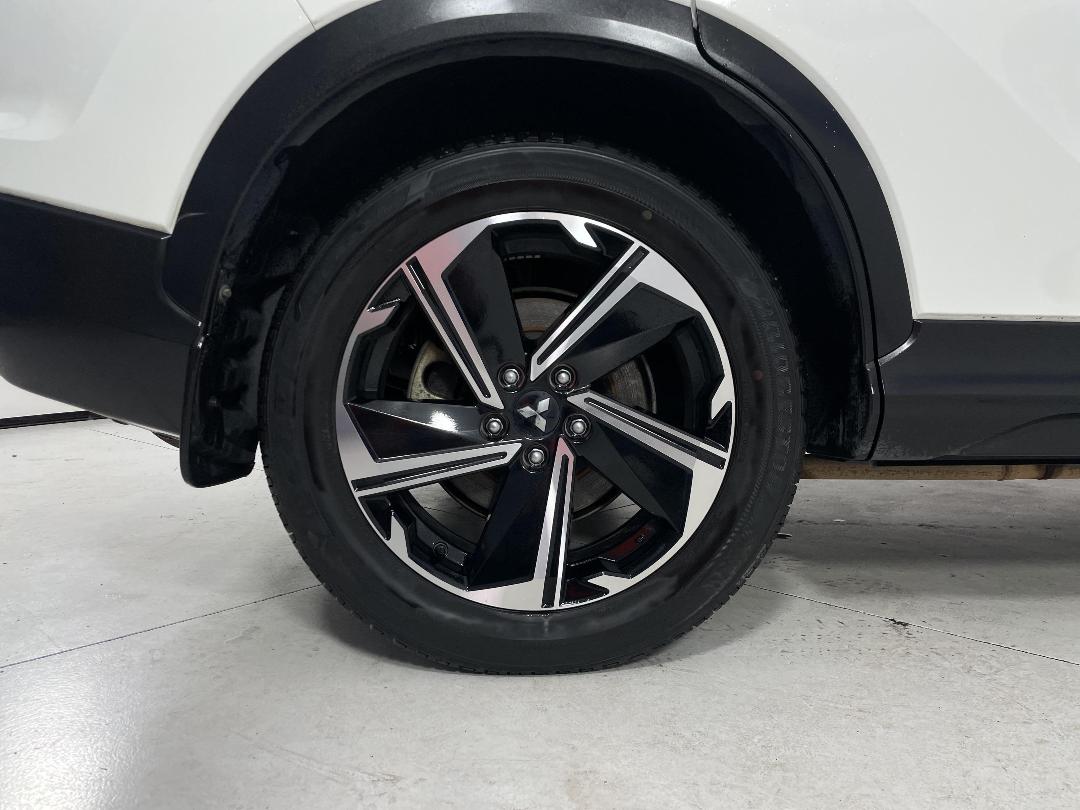 Photo '12' of Mitsubishi Eclipse Cross