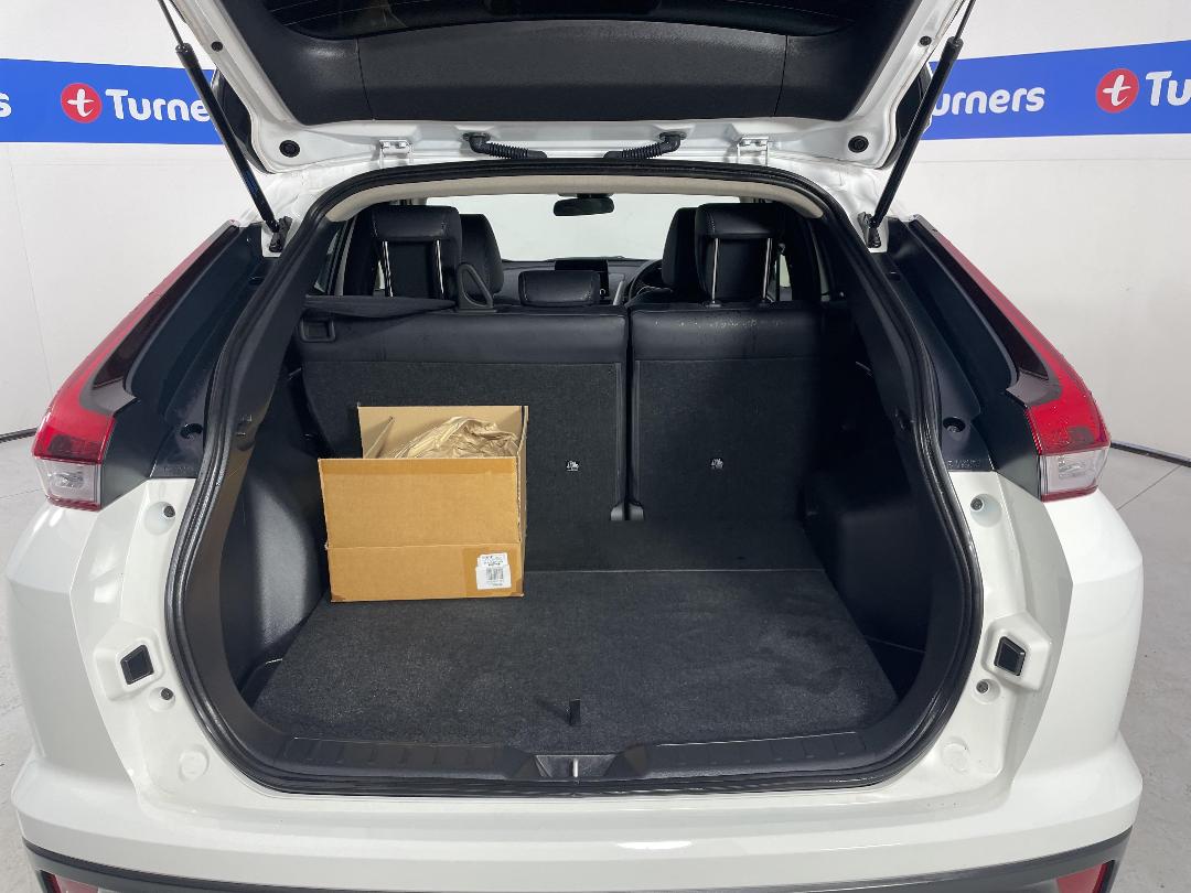 Photo '14' of Mitsubishi Eclipse Cross