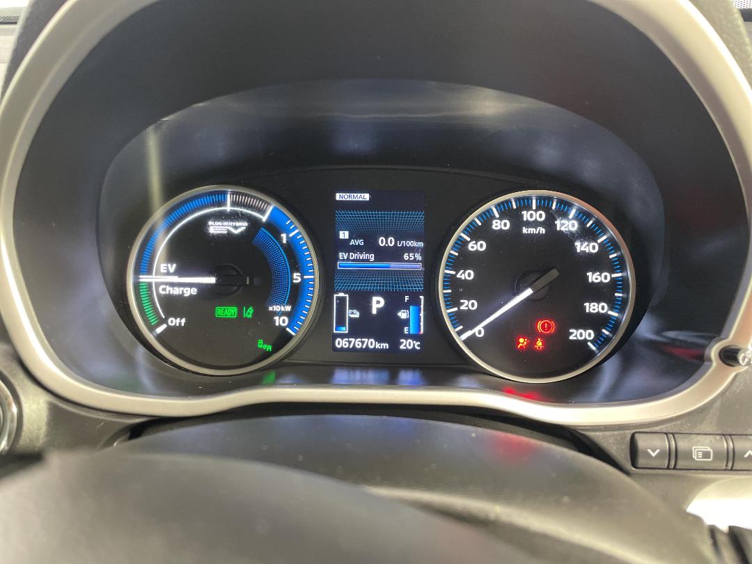 Photo '21' of Mitsubishi Eclipse Cross