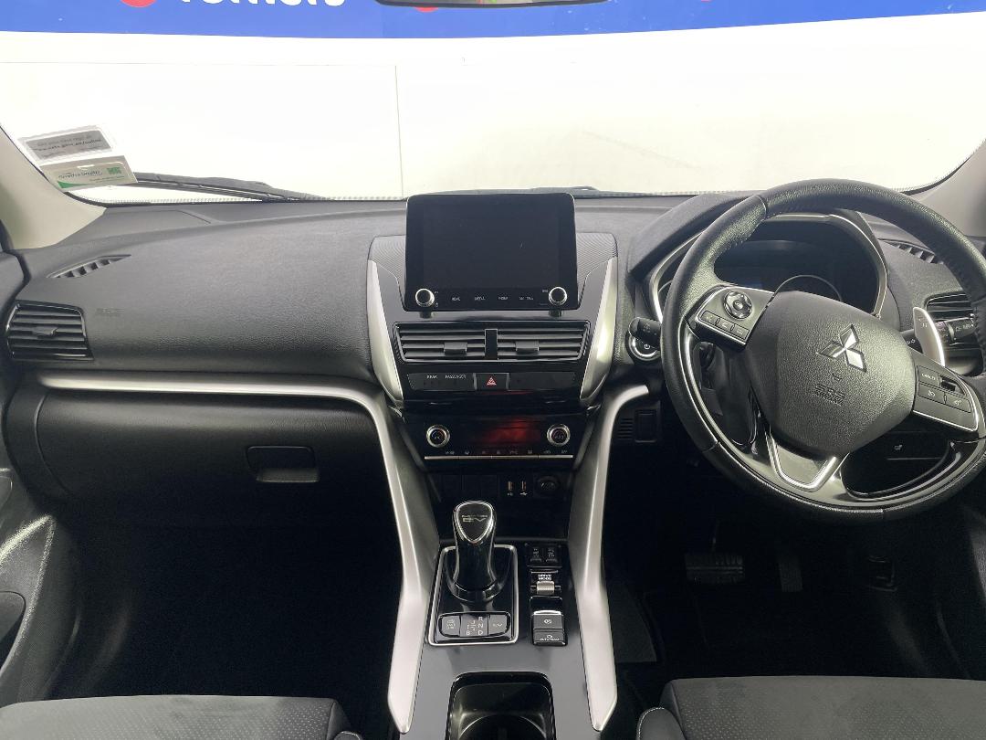 Photo '17' of Mitsubishi Eclipse Cross