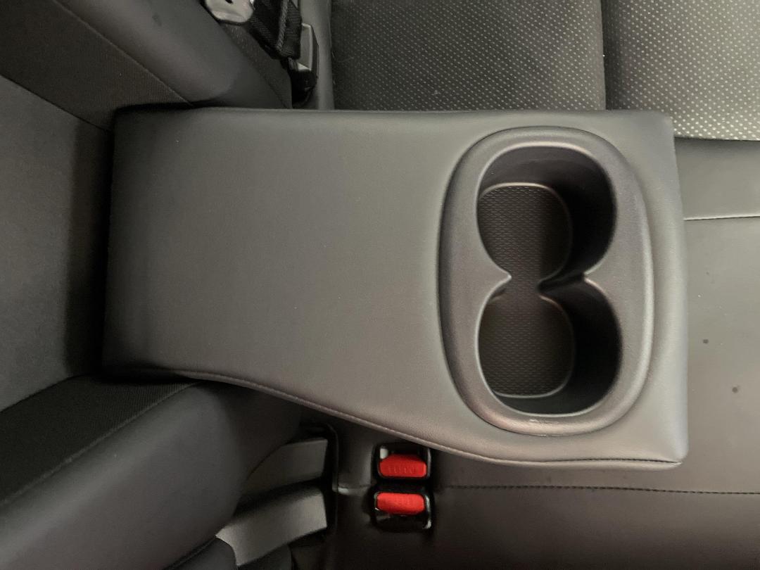 Photo '24' of Mitsubishi Eclipse Cross