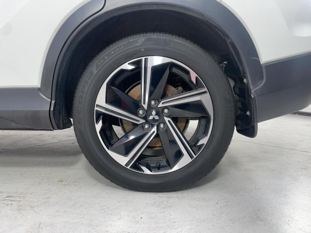 Photo '11' of Mitsubishi Eclipse Cross Photo '11' of Mitsubishi Eclipse Cross