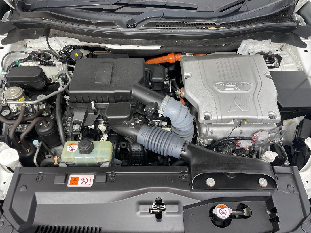 Photo '13' of Mitsubishi Eclipse Cross