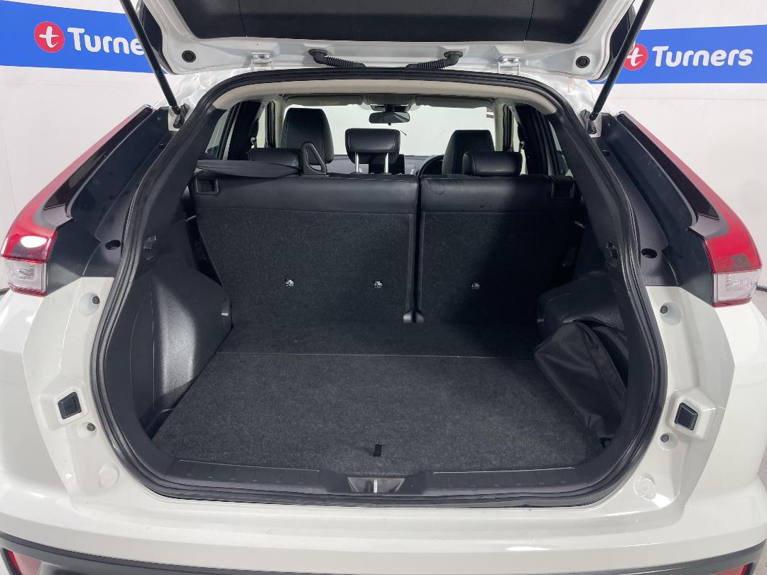 Photo '14' of Mitsubishi Eclipse Cross