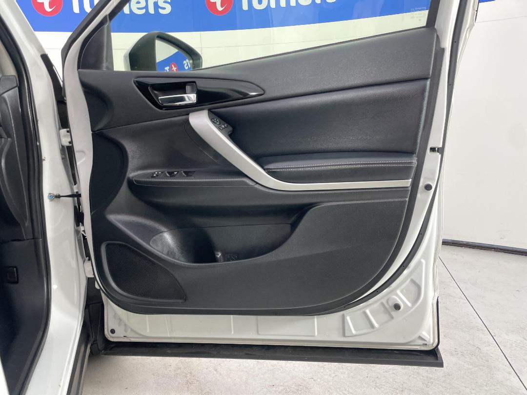 Photo '15' of Mitsubishi Eclipse Cross