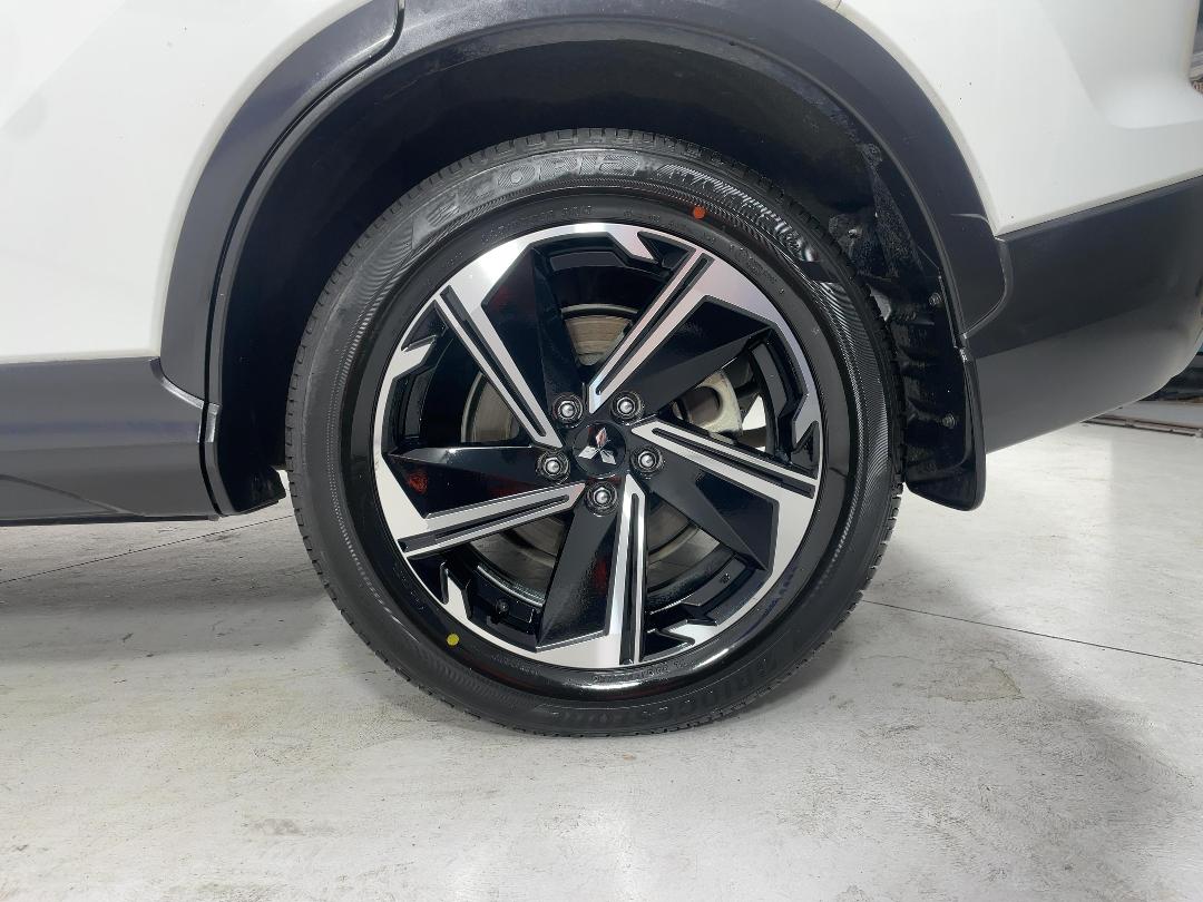 Photo '11' of Mitsubishi Eclipse Cross Photo '11' of Mitsubishi Eclipse Cross