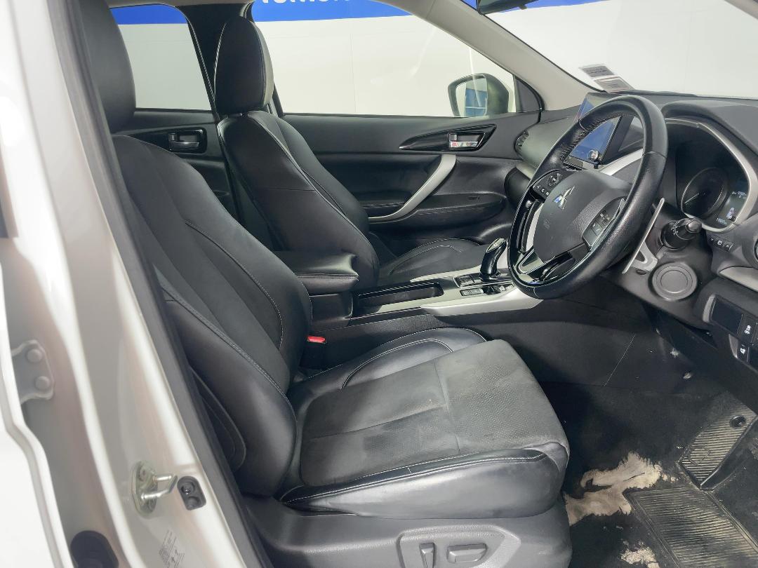 Photo '16' of Mitsubishi Eclipse Cross Photo '16' of Mitsubishi Eclipse Cross