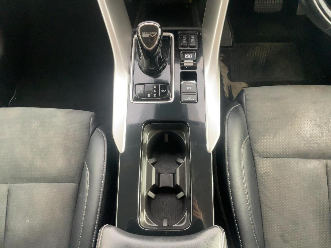 Photo '18' of Mitsubishi Eclipse Cross Photo '18' of Mitsubishi Eclipse Cross