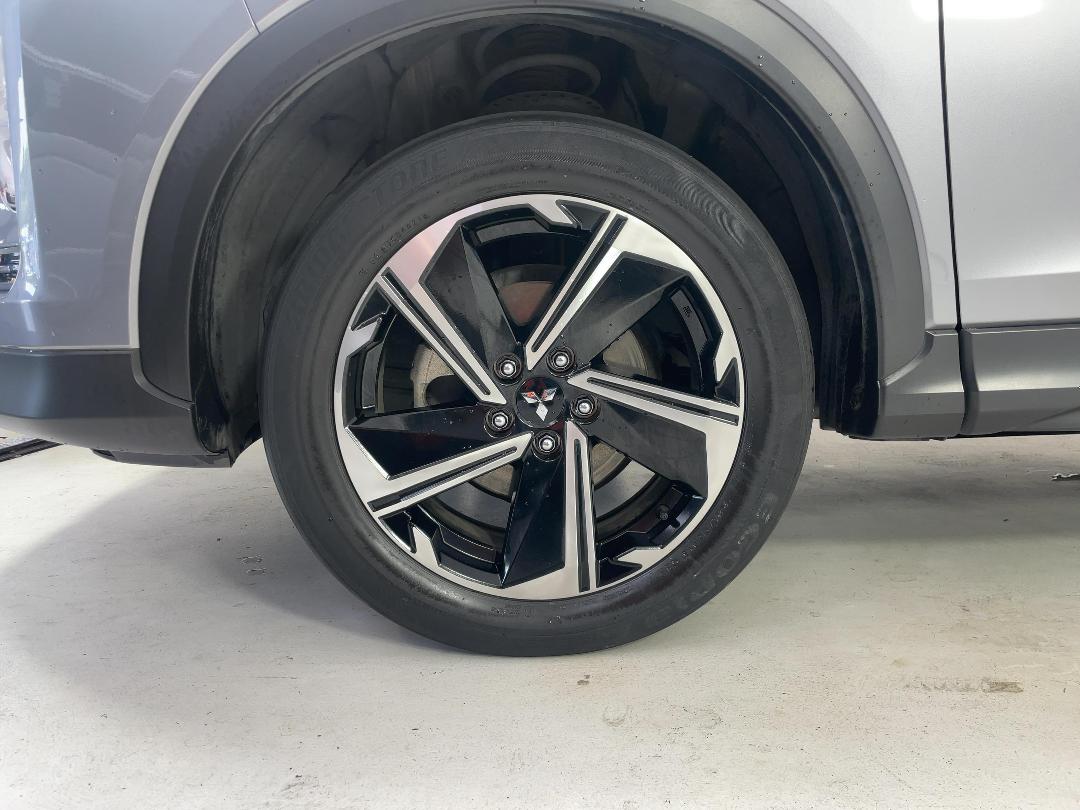 Photo '10' of Mitsubishi Eclipse Cross Photo '10' of Mitsubishi Eclipse Cross