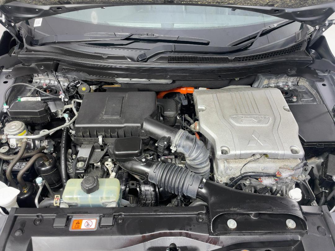 Photo '13' of Mitsubishi Eclipse Cross Photo '13' of Mitsubishi Eclipse Cross