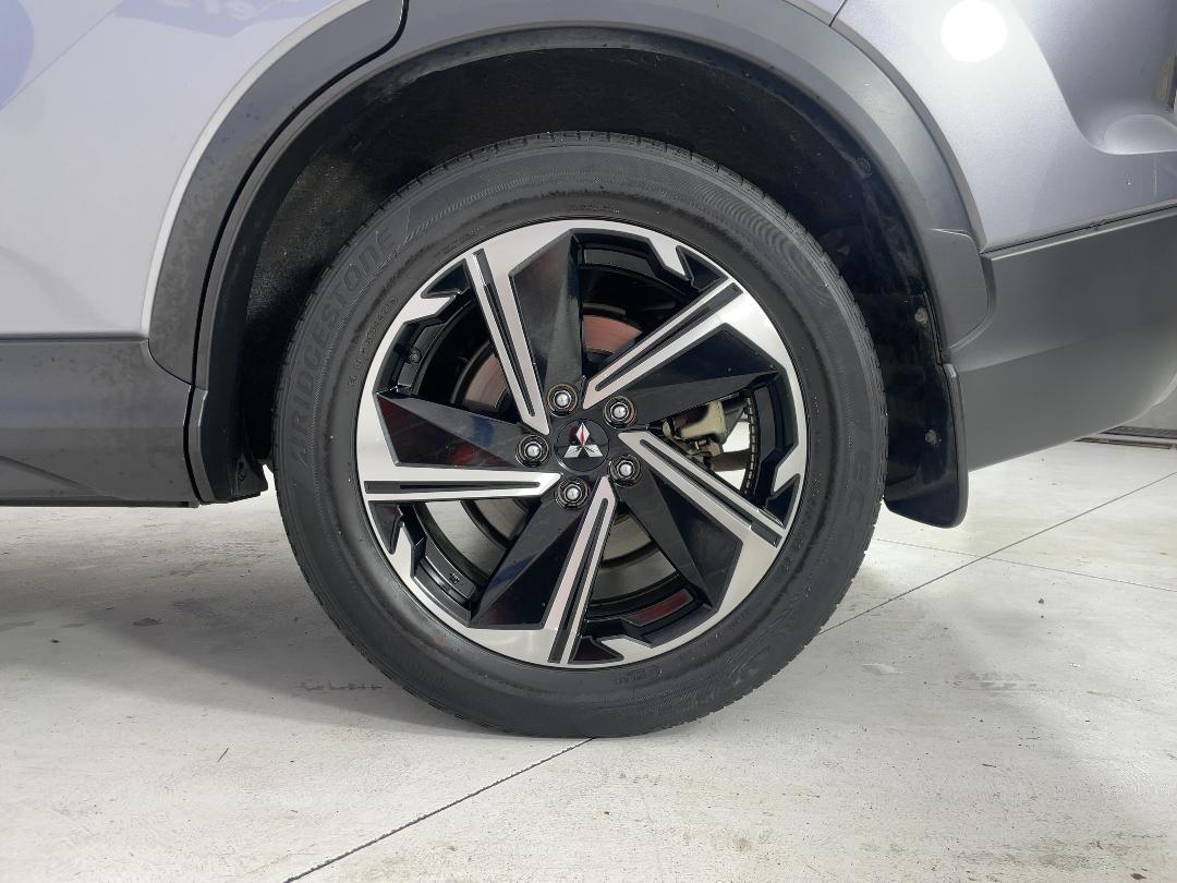 Photo '11' of Mitsubishi Eclipse Cross Photo '11' of Mitsubishi Eclipse Cross