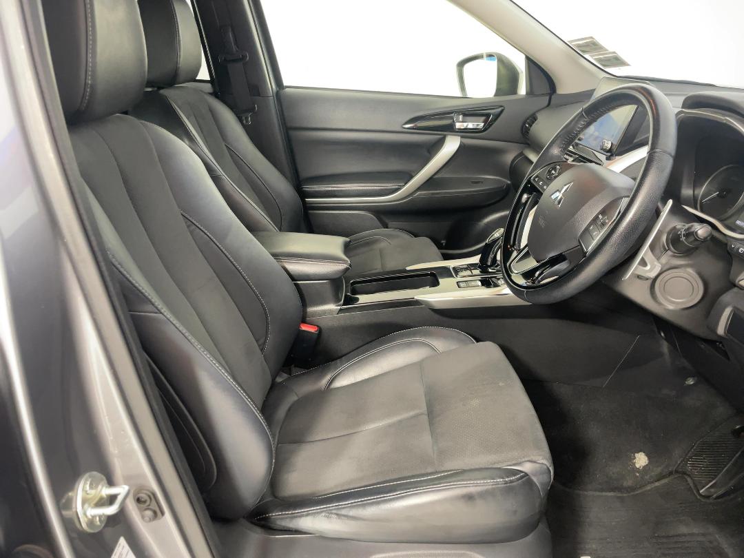 Photo '16' of Mitsubishi Eclipse Cross Photo '16' of Mitsubishi Eclipse Cross