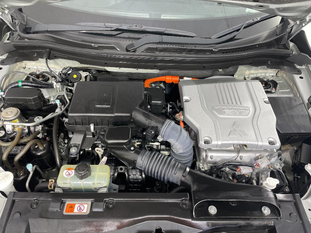 Photo '13' of Mitsubishi Eclipse Cross