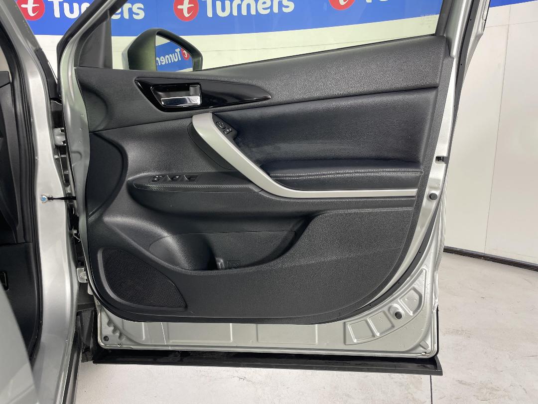 Photo '15' of Mitsubishi Eclipse Cross