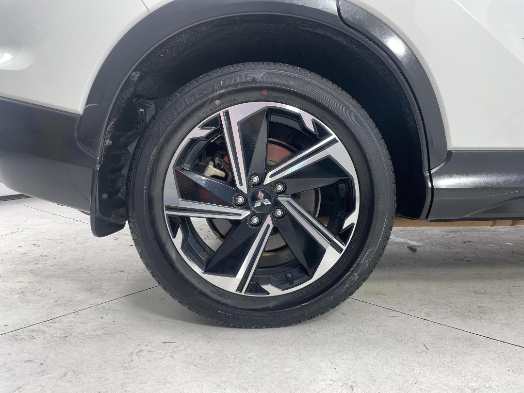 Photo '12' of Mitsubishi Eclipse Cross