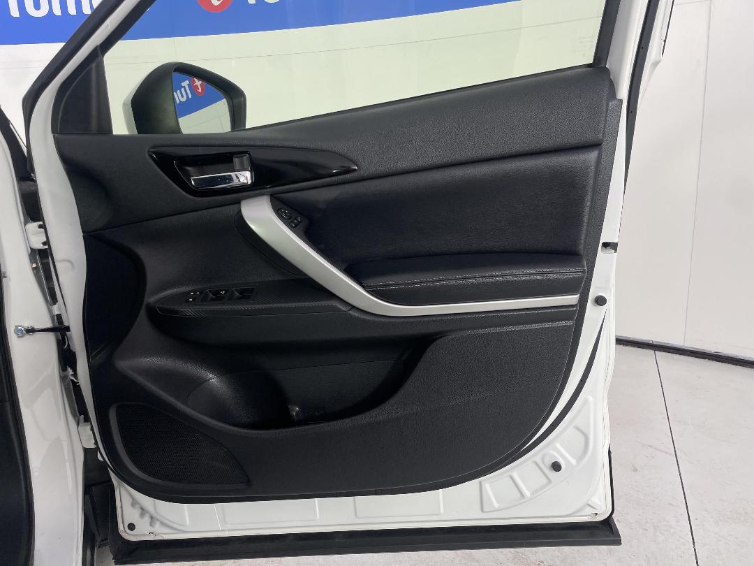 Photo '15' of Mitsubishi Eclipse Cross