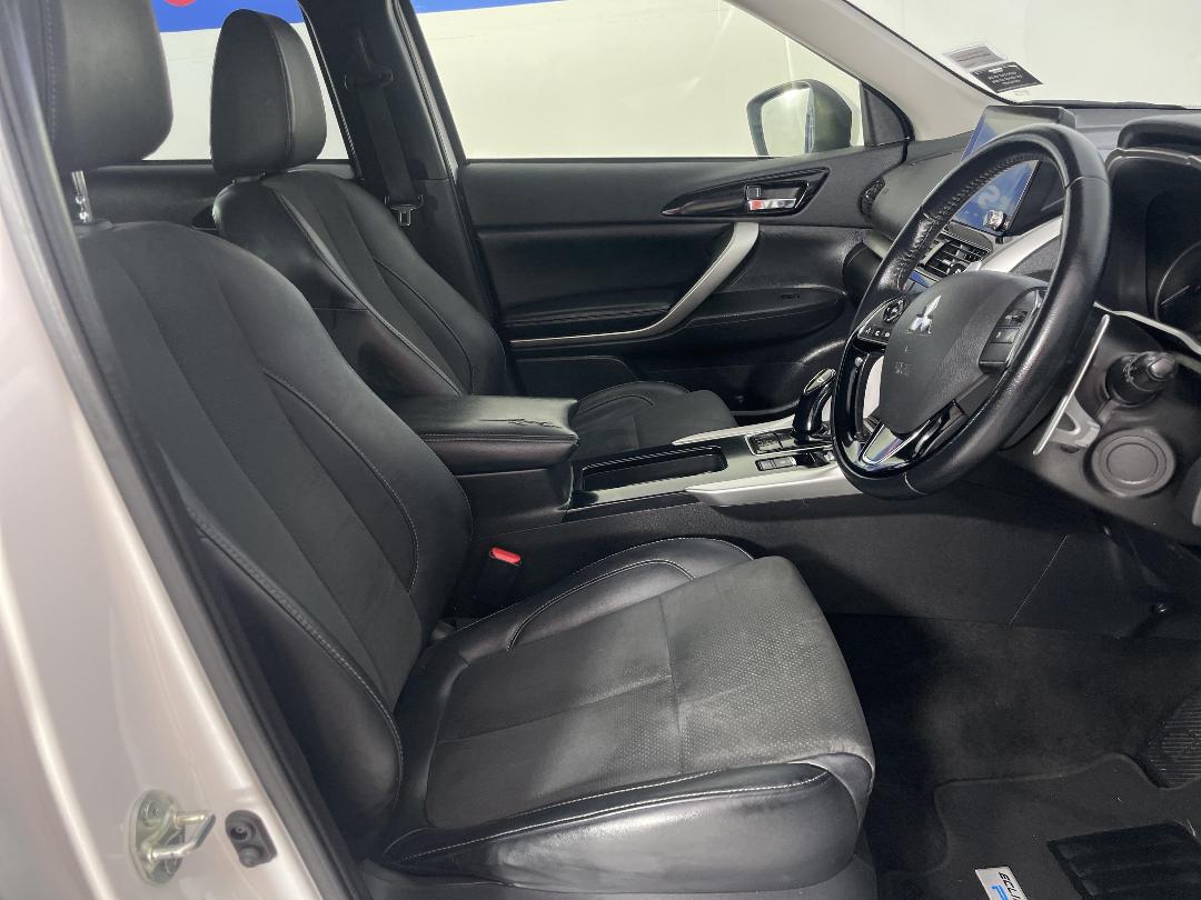 Photo '16' of Mitsubishi Eclipse Cross