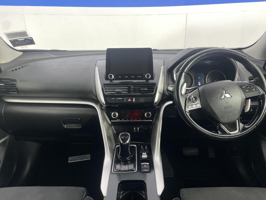 Photo '17' of Mitsubishi Eclipse Cross