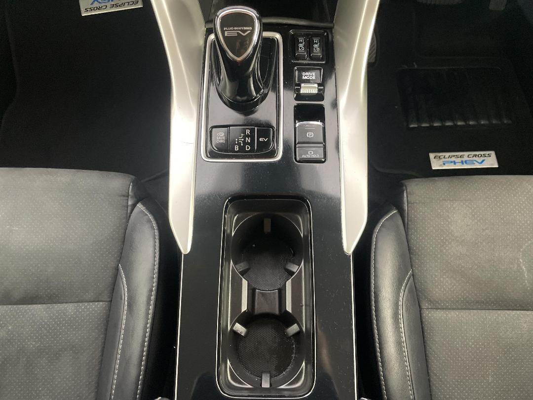 Photo '18' of Mitsubishi Eclipse Cross