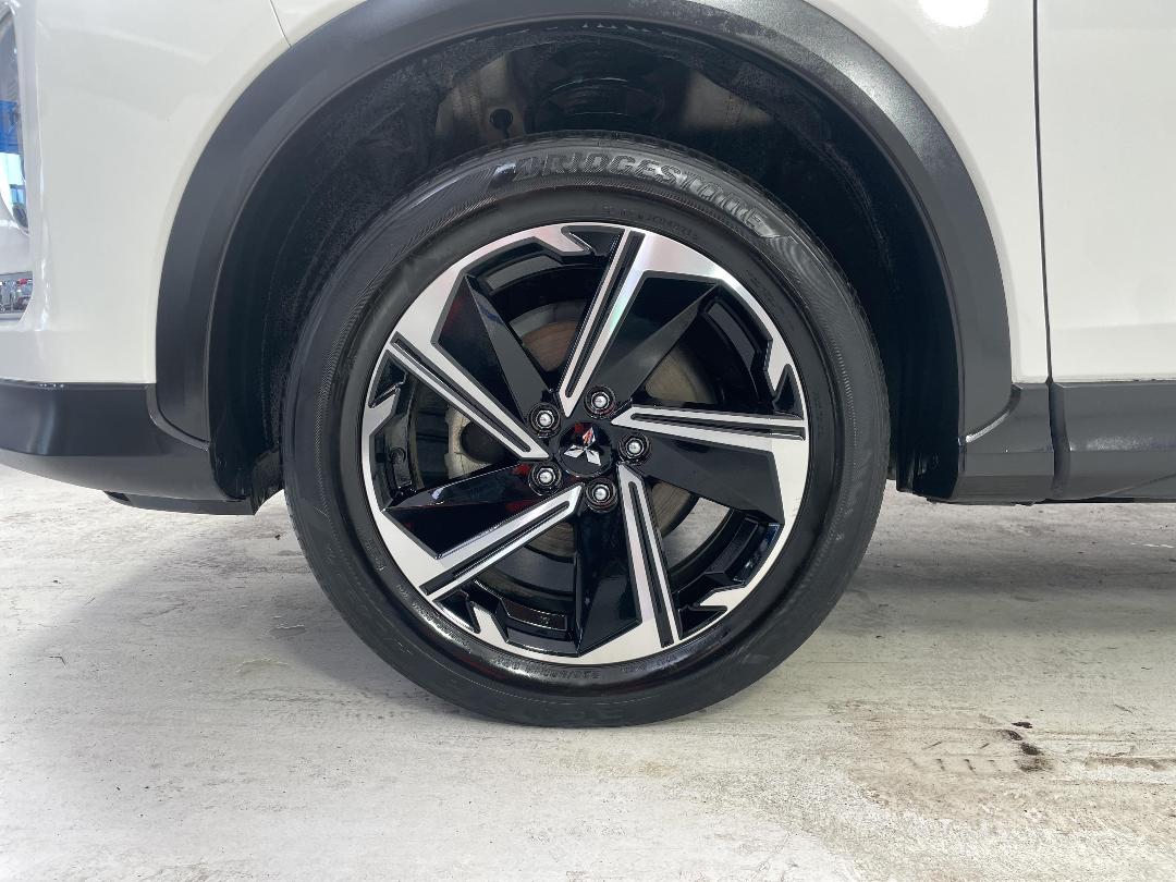 Photo '10' of Mitsubishi Eclipse Cross Photo '10' of Mitsubishi Eclipse Cross