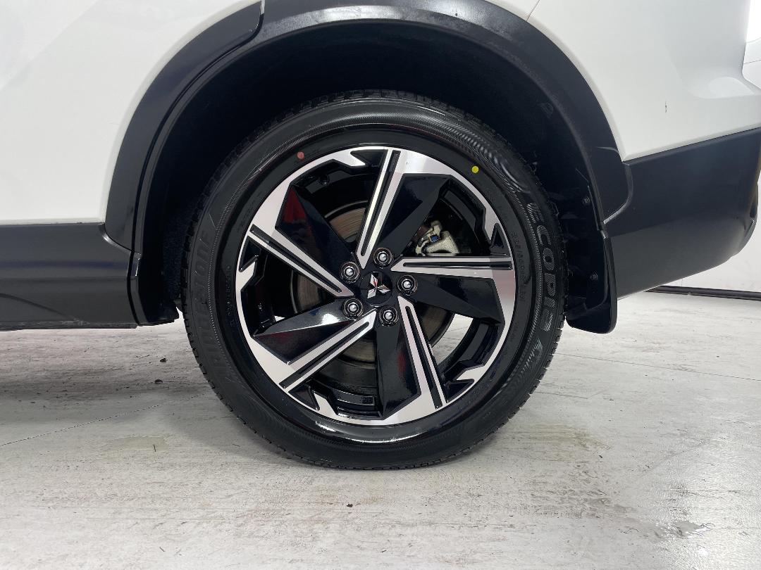 Photo '11' of Mitsubishi Eclipse Cross Photo '11' of Mitsubishi Eclipse Cross