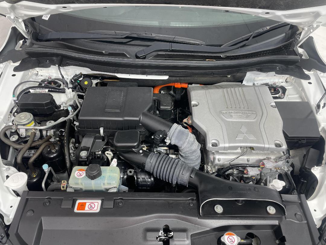 Photo '13' of Mitsubishi Eclipse Cross