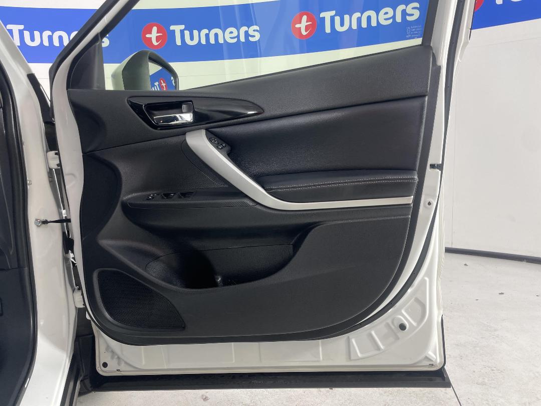 Photo '15' of Mitsubishi Eclipse Cross