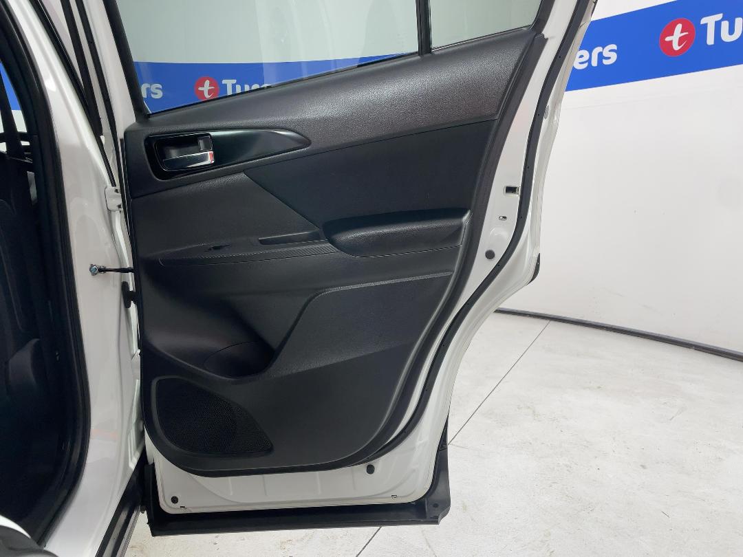 Photo '19' of Mitsubishi Eclipse Cross