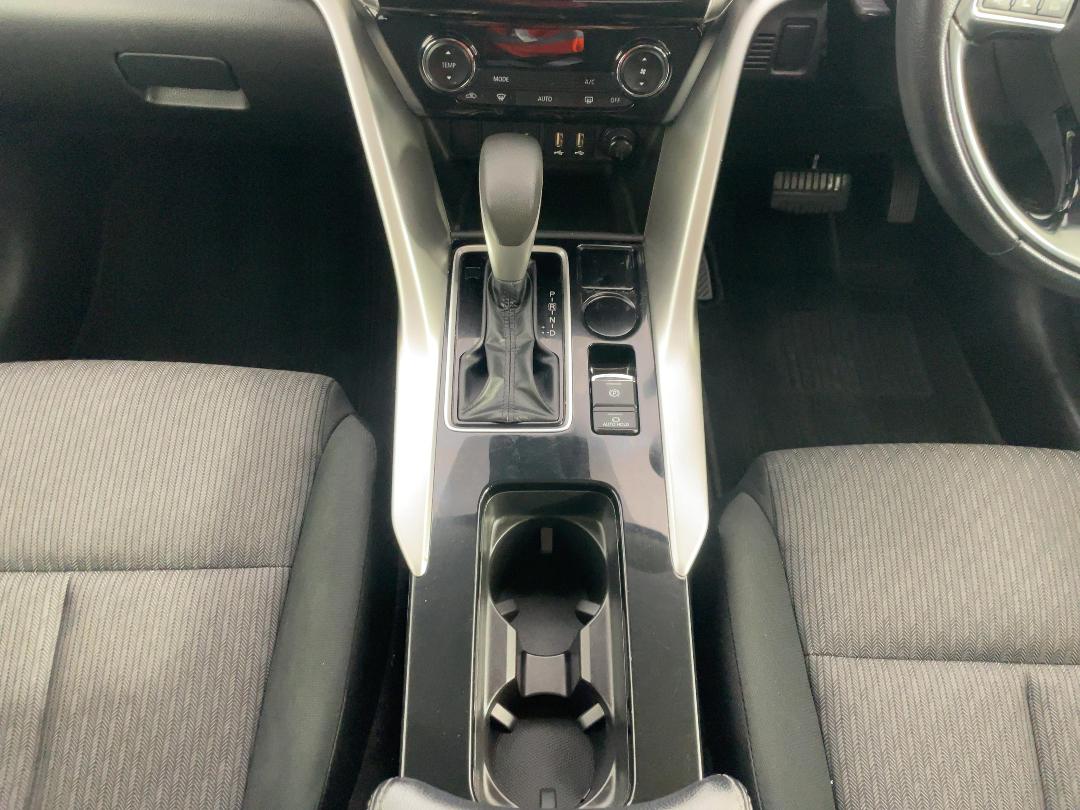 Photo '18' of Mitsubishi Eclipse Cross