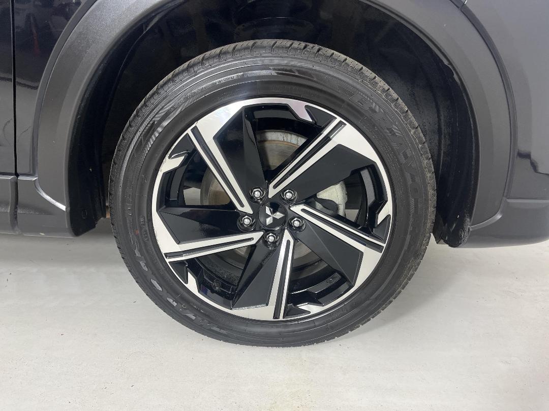 Photo '9' of Mitsubishi Eclipse Cross