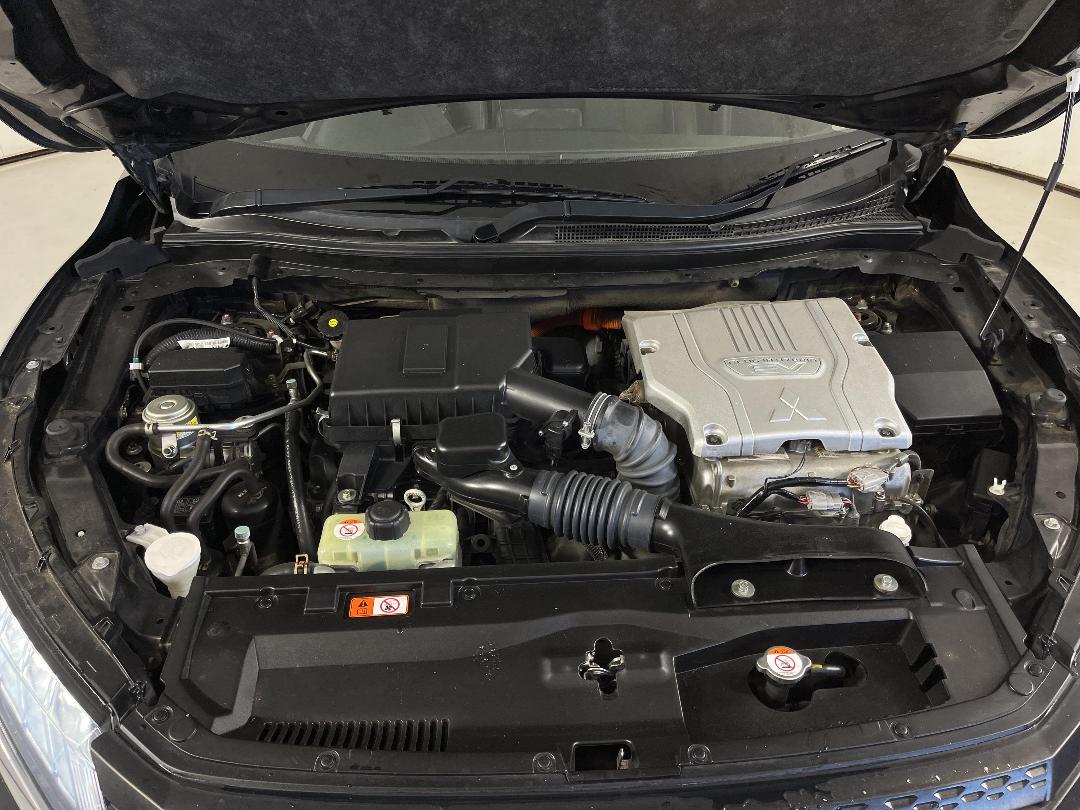 Photo '13' of Mitsubishi Eclipse Cross