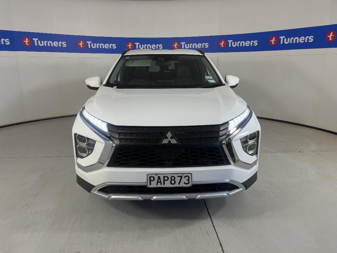 Photo '2' of Mitsubishi Eclipse Cross Photo '2' of Mitsubishi Eclipse Cross