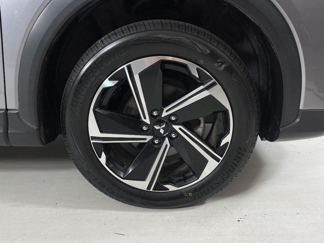 Photo '9' of Mitsubishi Eclipse Cross