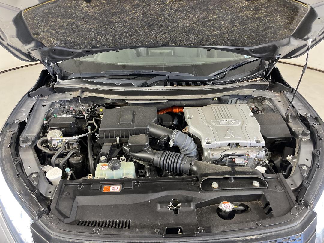 Photo '13' of Mitsubishi Eclipse Cross