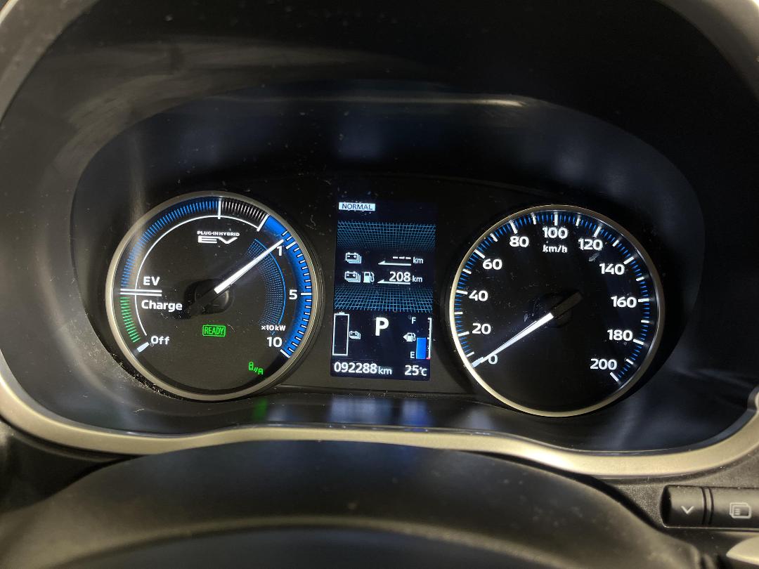 Photo '21' of Mitsubishi Eclipse Cross