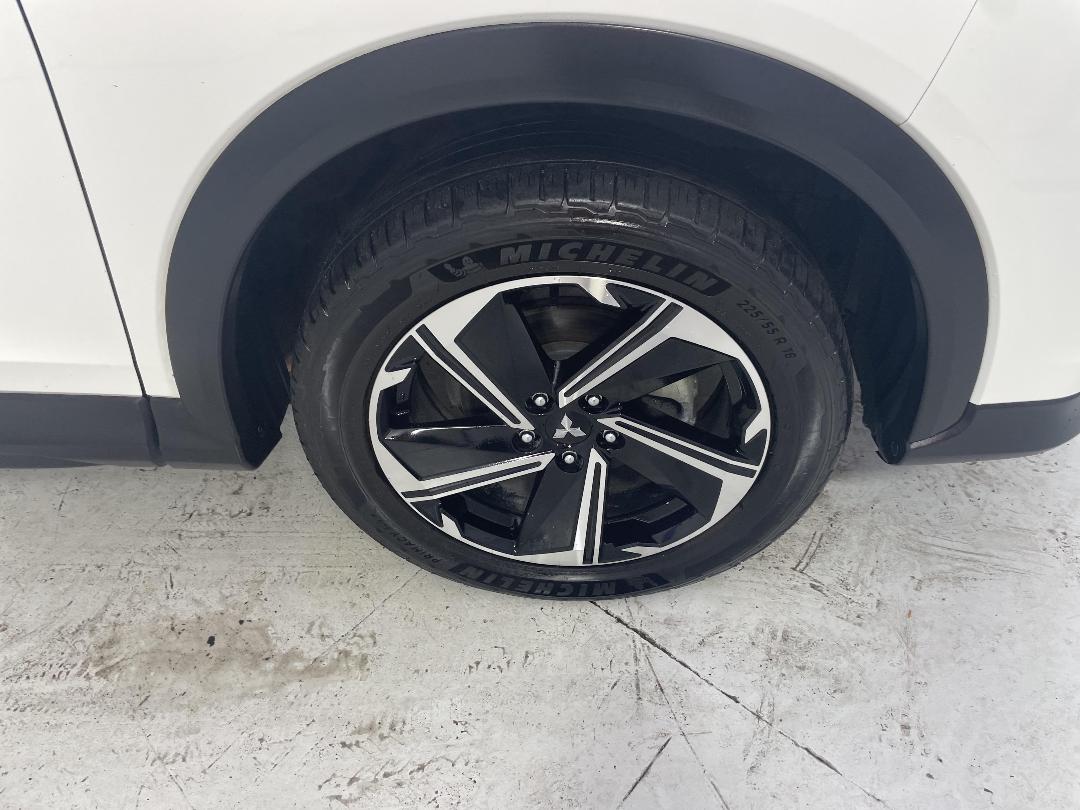 Photo '9' of Mitsubishi Eclipse Cross Photo '9' of Mitsubishi Eclipse Cross