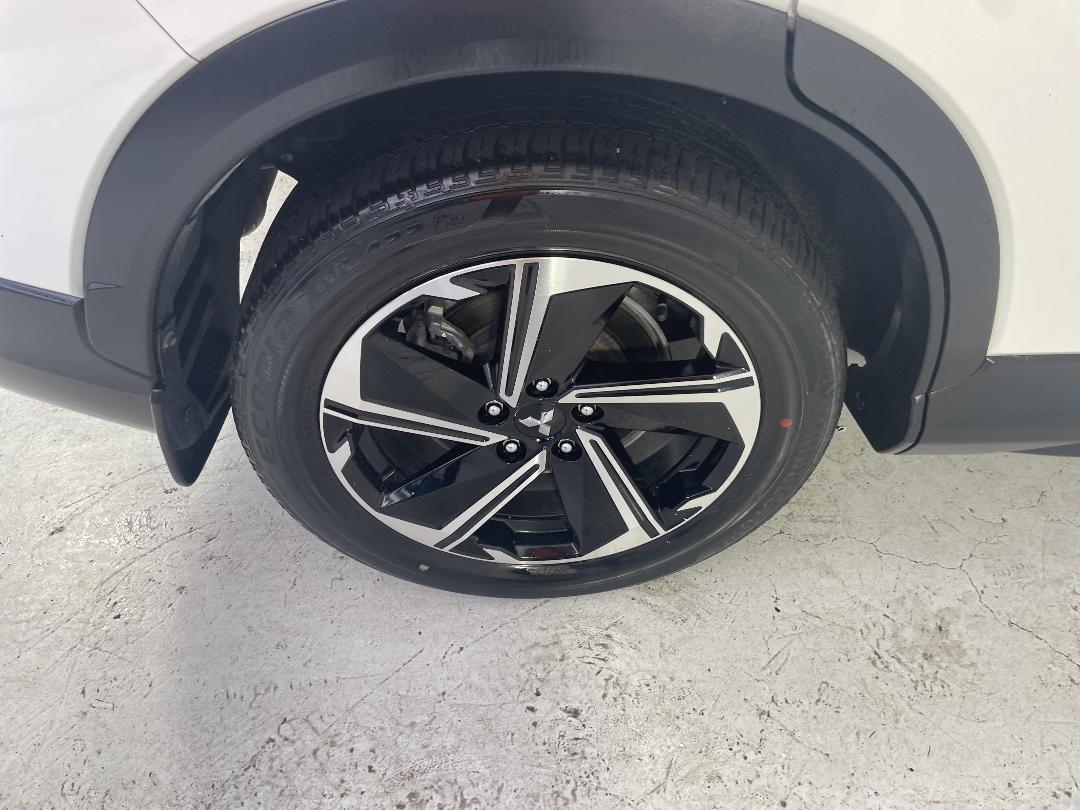 Photo '12' of Mitsubishi Eclipse Cross Photo '12' of Mitsubishi Eclipse Cross