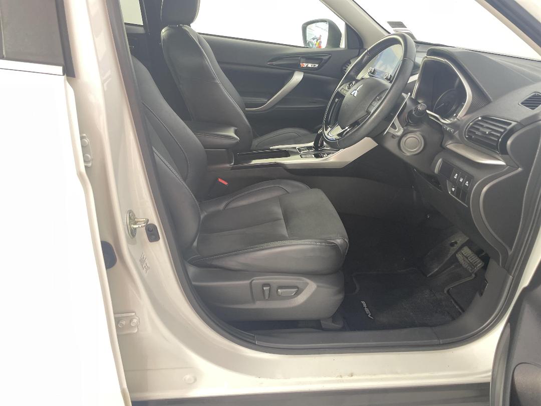 Photo '16' of Mitsubishi Eclipse Cross Photo '16' of Mitsubishi Eclipse Cross