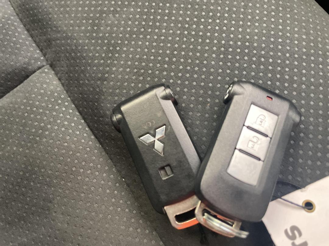 Photo '22' of Mitsubishi Eclipse Cross Photo '22' of Mitsubishi Eclipse Cross