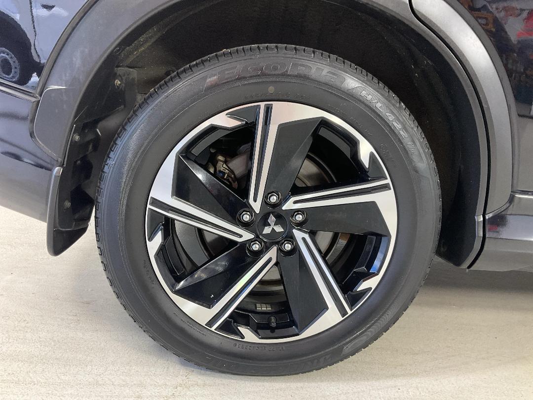 Photo '12' of Mitsubishi Eclipse Cross