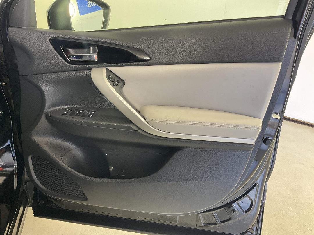 Photo '15' of Mitsubishi Eclipse Cross