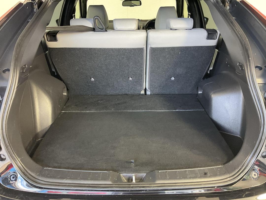 Photo '14' of Mitsubishi Eclipse Cross