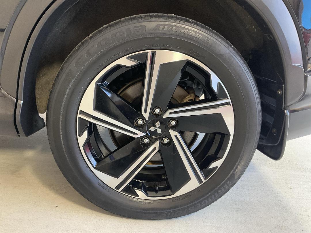 Photo '11' of Mitsubishi Eclipse Cross